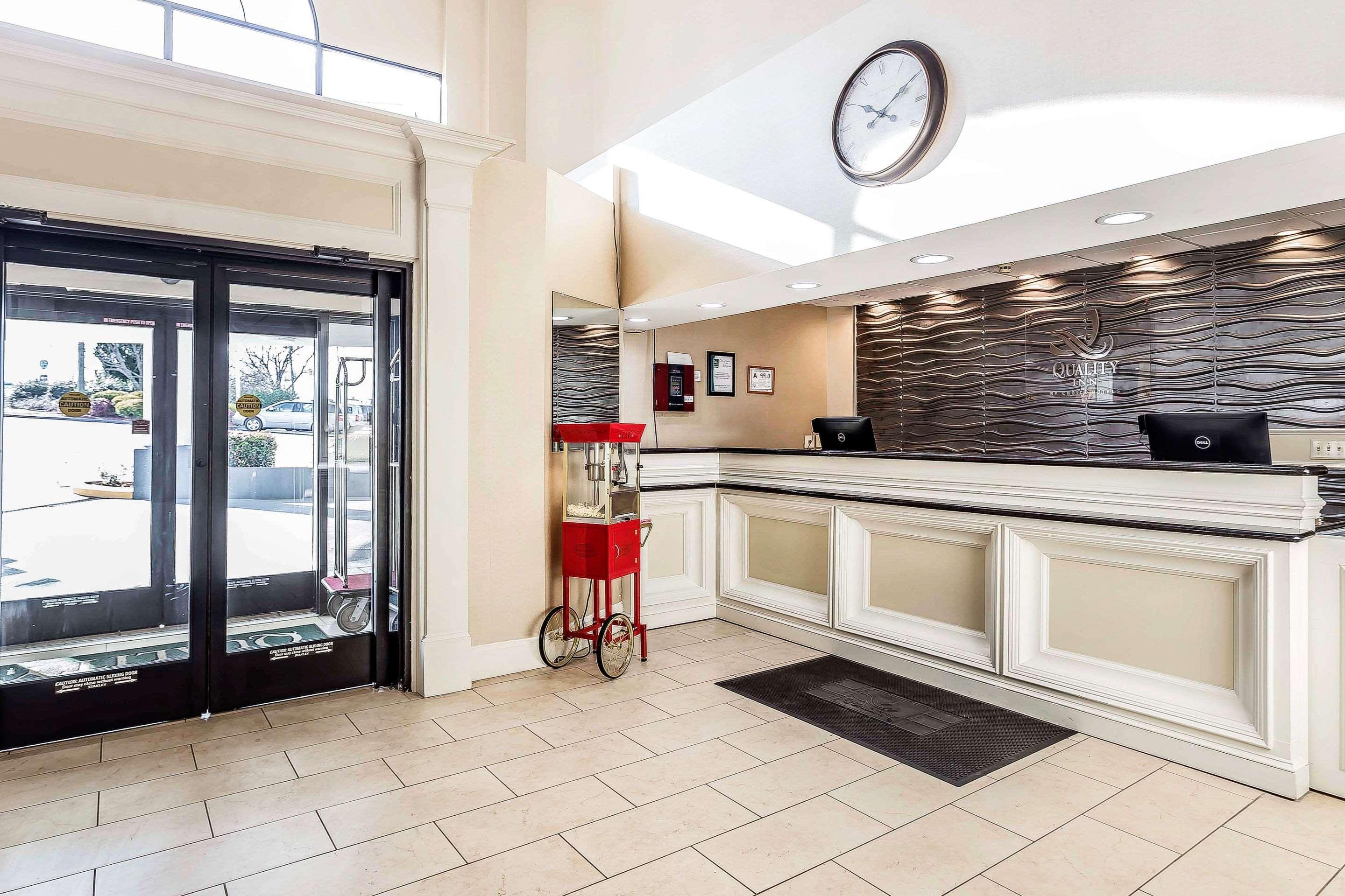 סליסבורי Quality Inn & Suites מראה חיצוני תמונה