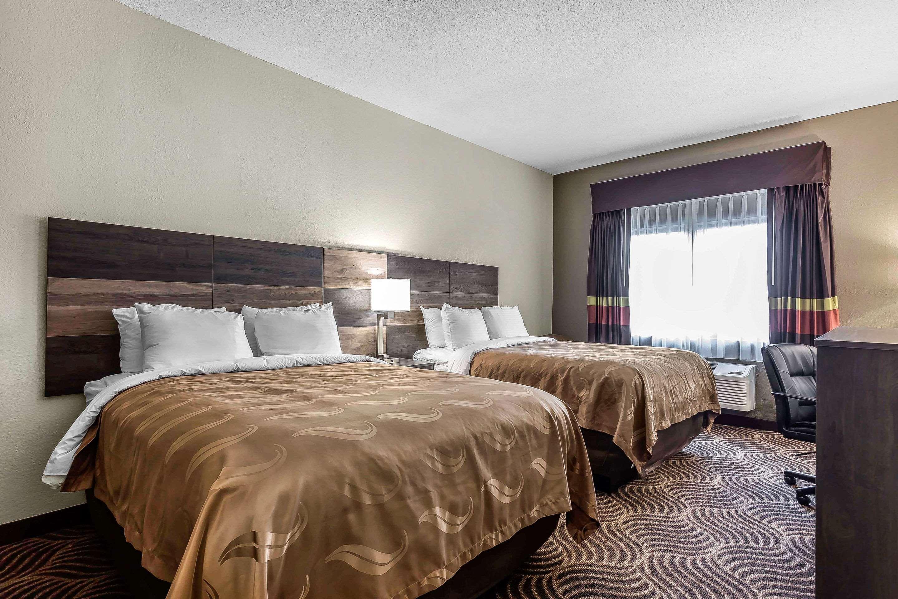 סליסבורי Quality Inn & Suites מראה חיצוני תמונה