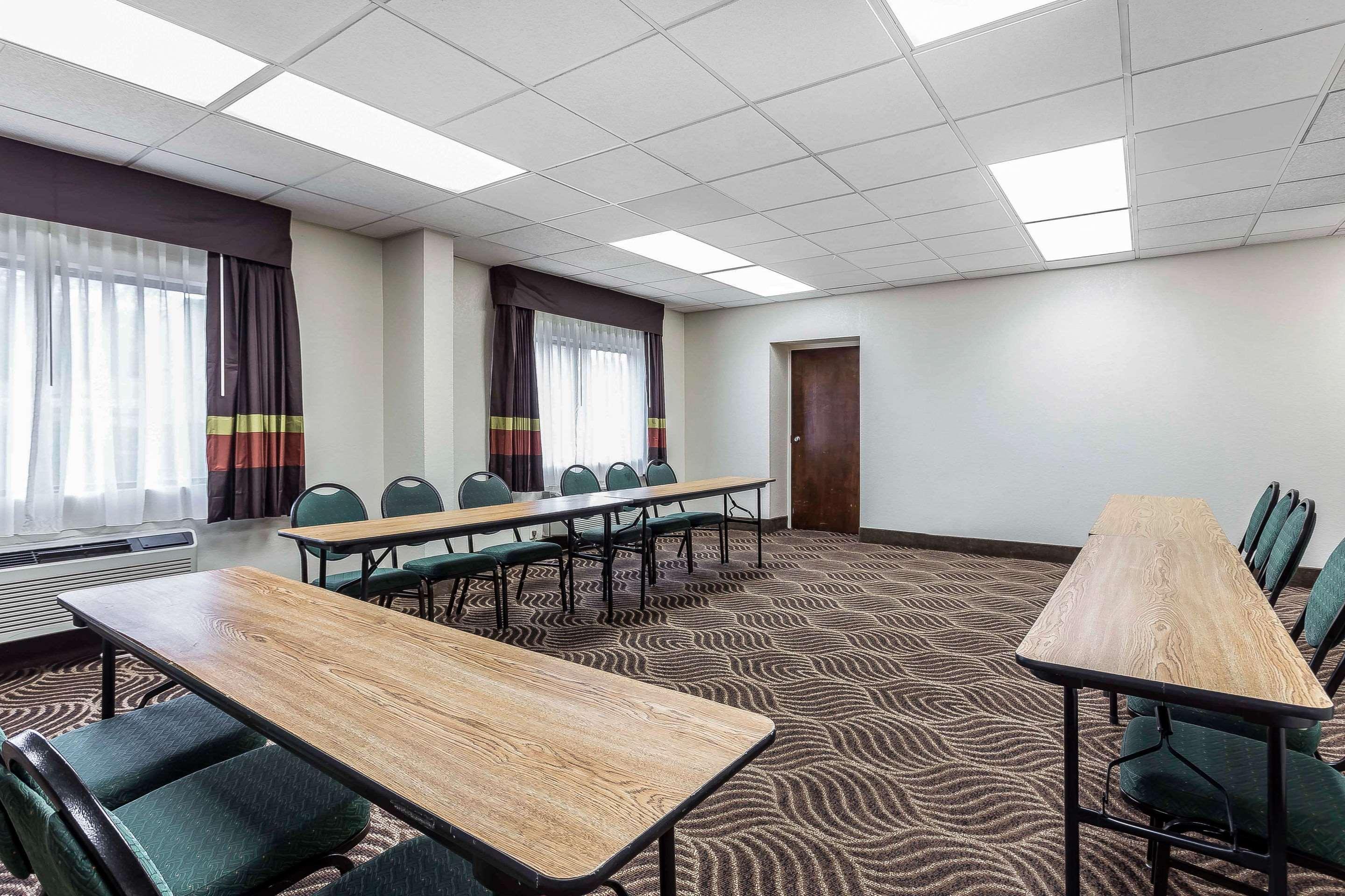 סליסבורי Quality Inn & Suites מראה חיצוני תמונה