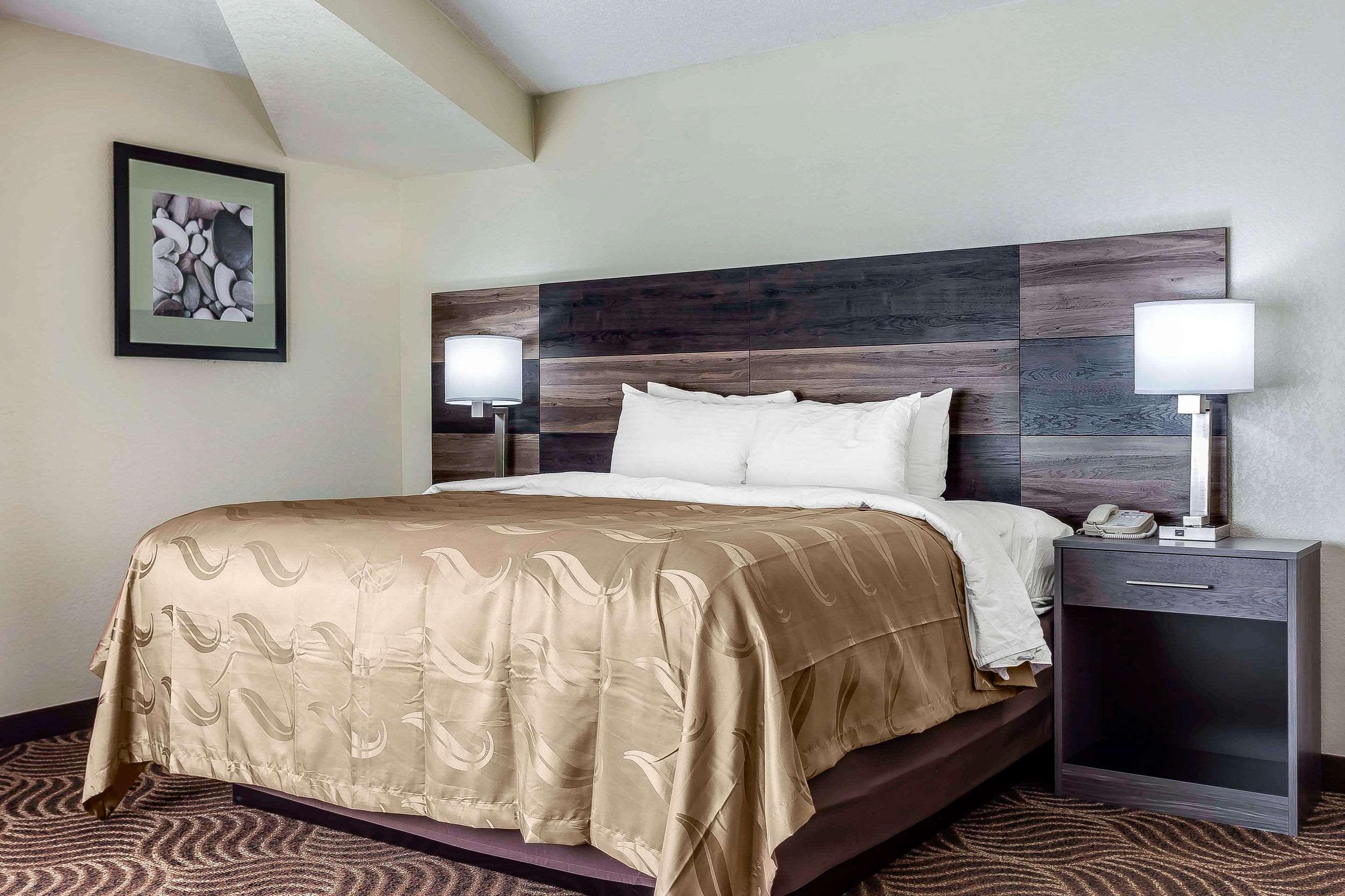 סליסבורי Quality Inn & Suites מראה חיצוני תמונה